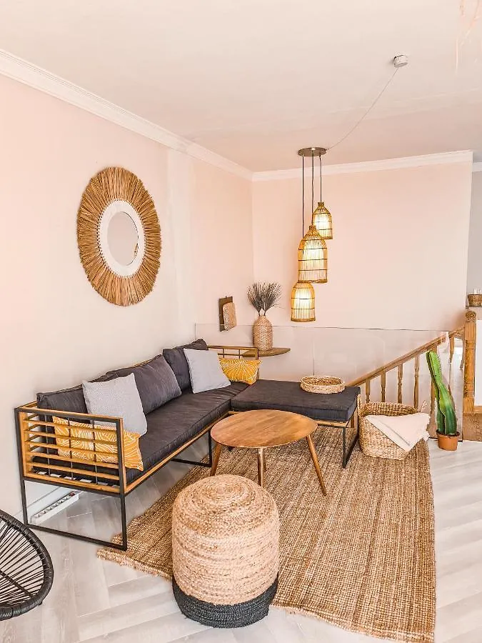 Oceanview Boutique House, 125 Sqm, Parking, Sunset Rooftop Costa Adeje  Dom wakacyjny