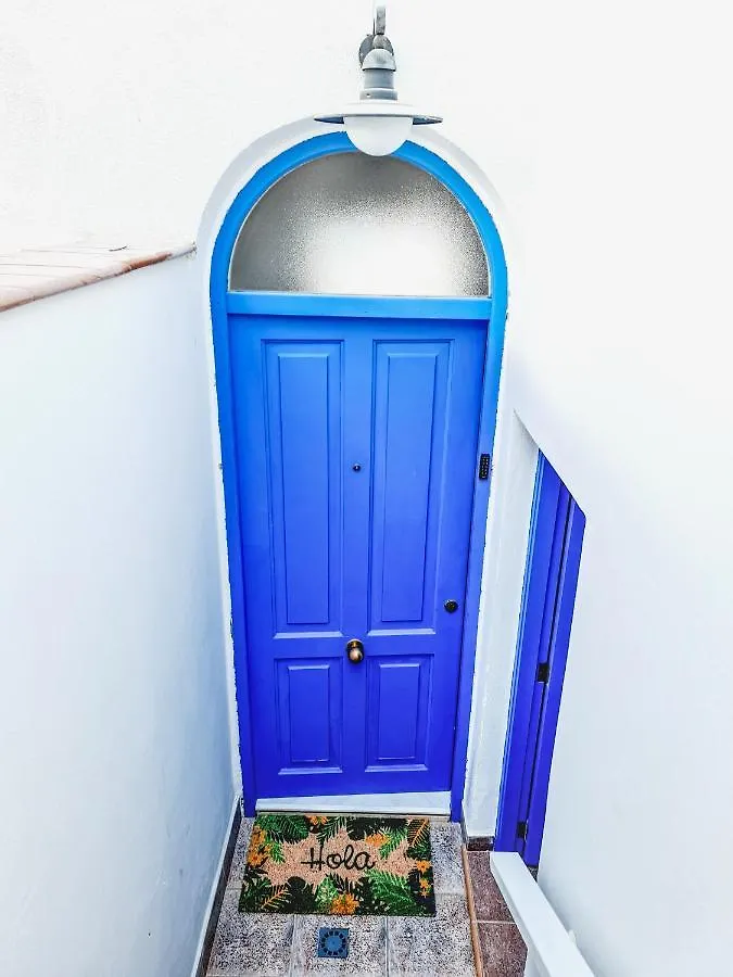 Semesterbostad Oceanview Boutique House, 125 Sqm, Parking, Sunset Rooftop Costa Adeje