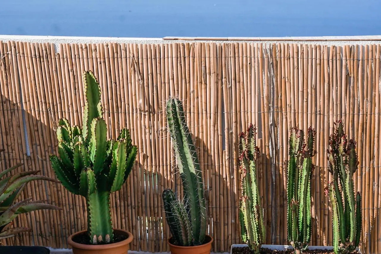 Oceanview Boutique House, 125 Sqm, Parking, Sunset Rooftop Costa Adeje  Spanien